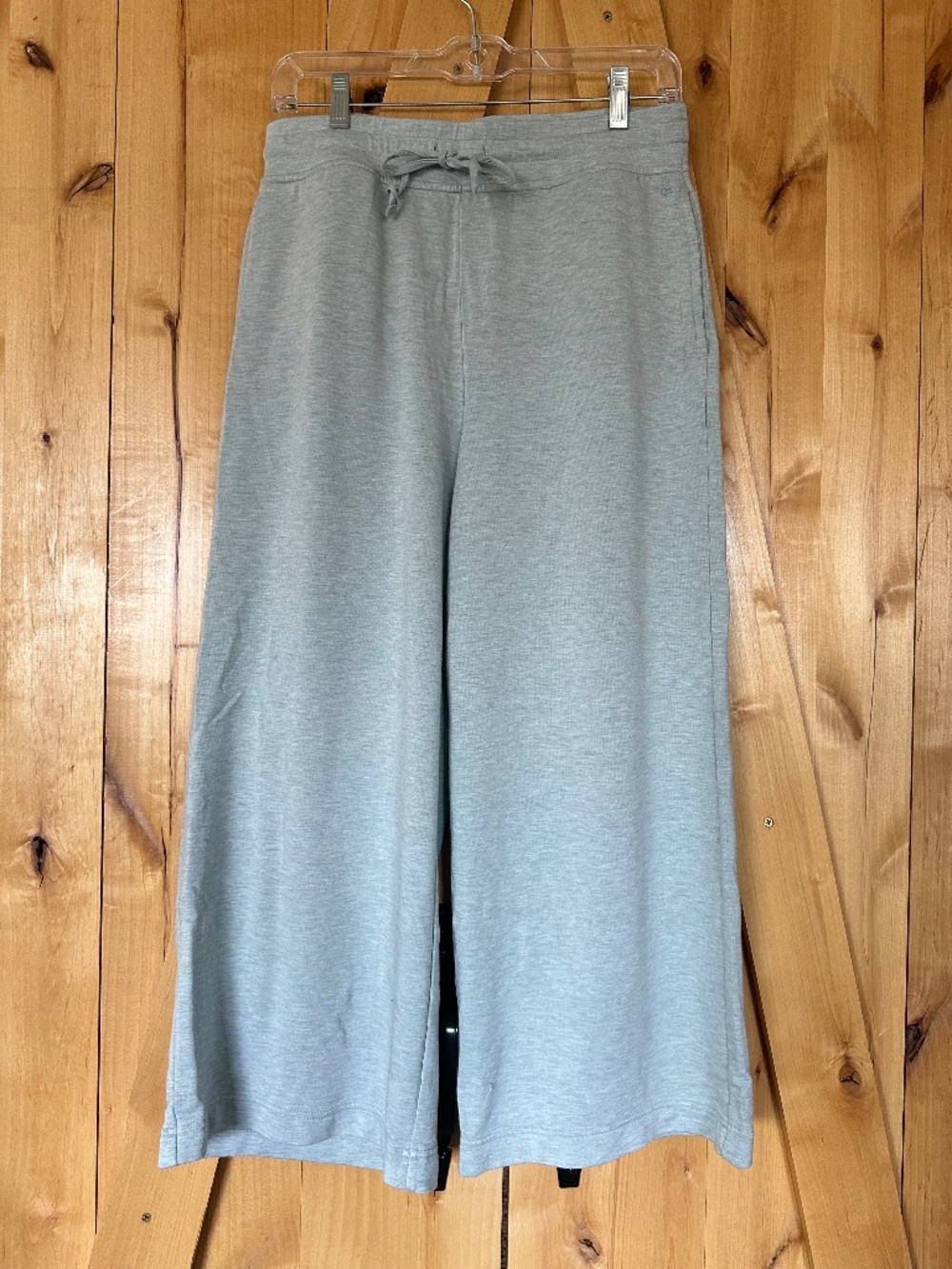 Lou & Grey Cropped wide leg pants